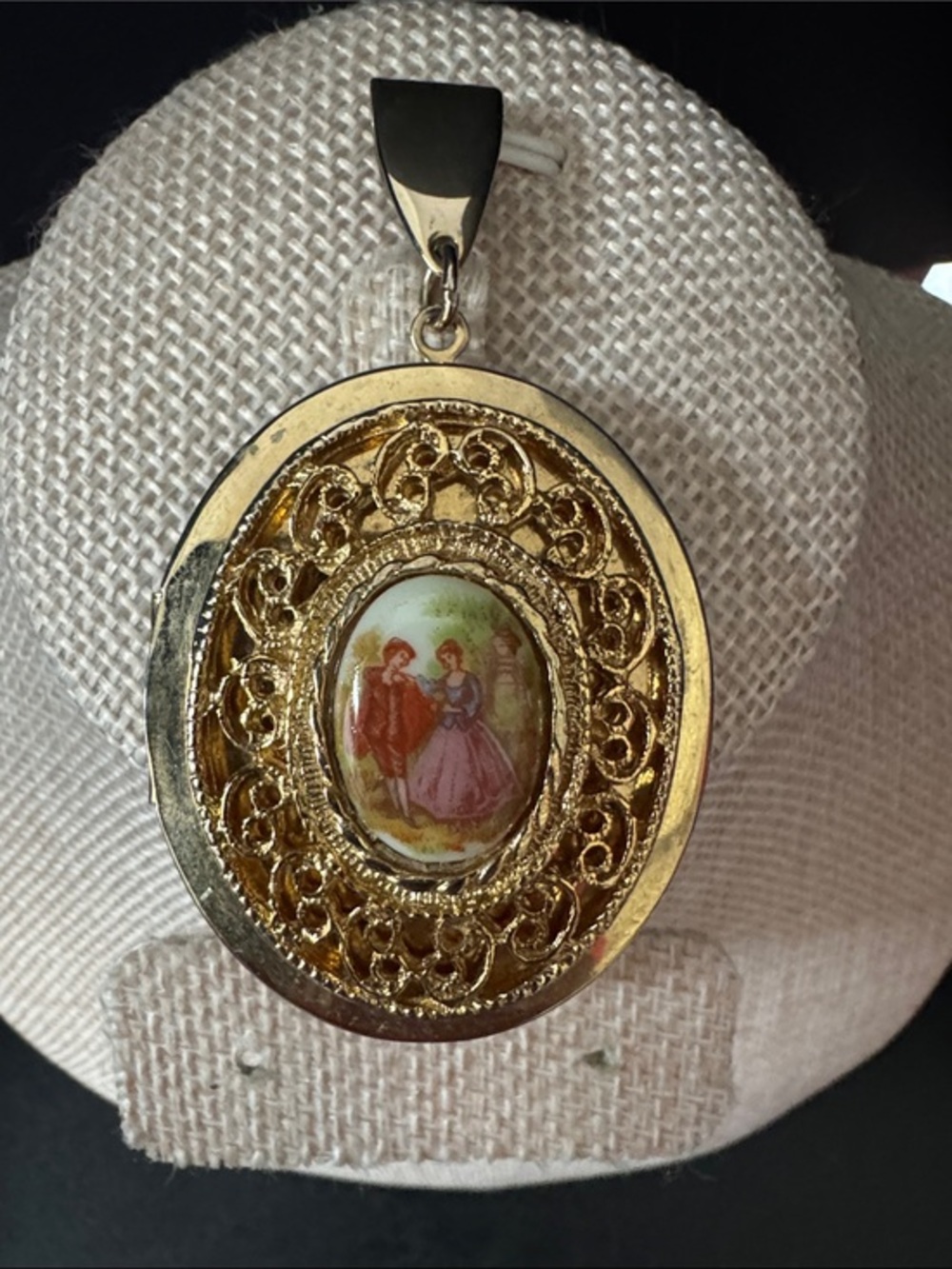 VTG Mid-Century CeeTee Rhodium Finish & 12K Gold FIlled Locket Keepsake